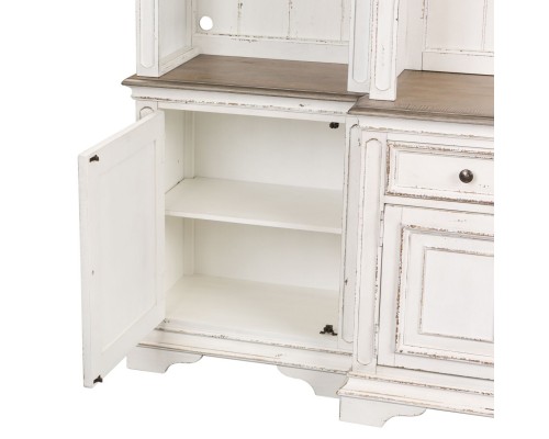 Magnolia Manor Entertainment Center With Piers