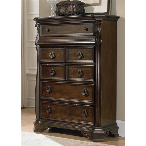 Arbor Place Chest